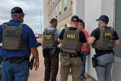 El AILA destaca que todas las personas que viven en EE.UU., incluidos los inmigrantes indocumentados, poseen derechos constitucionales