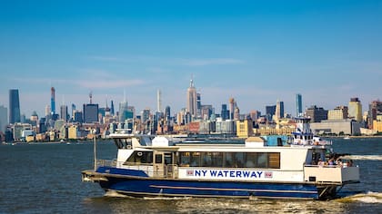 El ajuste del NY Waterway es una medida de contingencia ante el escenario internacional