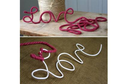 El alambre y la lana también son elementos fáciles de conseguir; podés escribir la palabra que más te guste para decorar una pared o una puerta