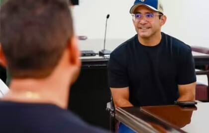 El alcalde de la ciudad recibió al ciudadano ilustre