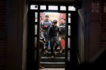 El alcalde Eric Adams afirmó que Nueva York no dudará en colaborar con las autoridades federales para detener a criminales violentos