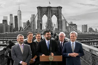 El alcalde Mamdani prometió que las obras en el acceso al puente de Brooklyn por Manhattan estarán terminadas antes del inicio de la Copa Mundial Fifra 2026