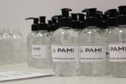 El alcohol en gel que comenzó a fabricar el PAMI
