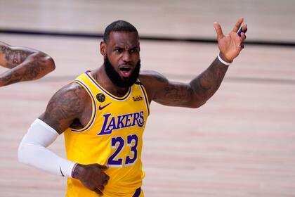 LeBron James mostró su enojo por el premio MVP de la NBA en la temporada 2019/20 que recibió el griego Giannis Antetokounmpo.