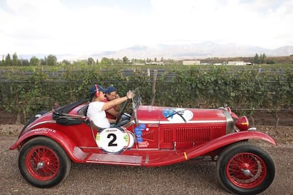 El Alfa Romeo de 1929, que obtuvo el tercer premio del Rally de Bodegas 2023