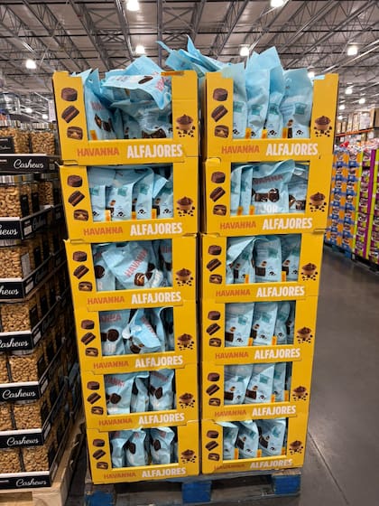 El alfajor Havanna Mar del Plata llegó a Costco en Estados Unidos en su presentación mini de 12 unidades individuales