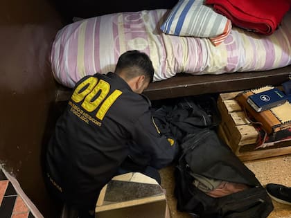 El allanamiento en la celda del sospechoso