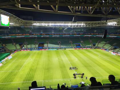 🥅 Con Romero imbatible, Boca vence en penales a Palmeiras y va por Fluminense en la final de la Libertadores 9 El Allianz Parque posee césped sintético