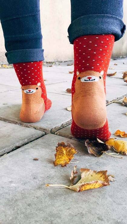 El Almacén de Medias, con uno de sus cómicos ejemplares