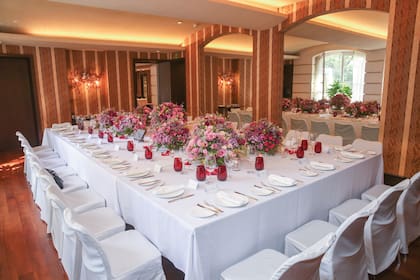 El almuerzo fue en el sector privado del restaurante Duhau, ambientado por Martín Roig