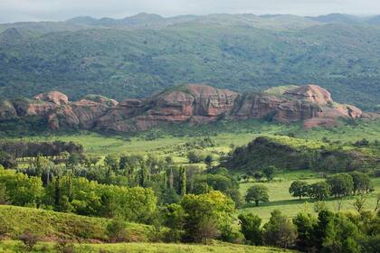 El alojamiento incluye todas las comidas y las excursiones