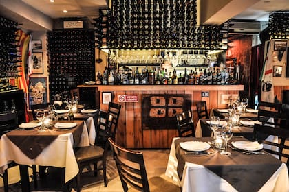 El ambiente está inspirado en las fondas de la isla de Cerdeña