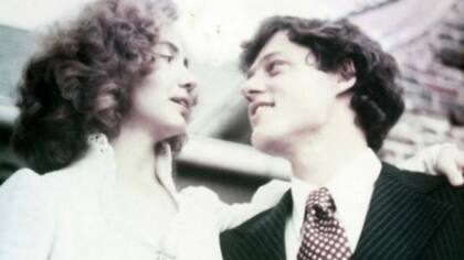 El amor entre Hillary y Bill. Foto: Twitter