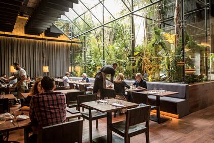 El amplio salón de Tanta, en la nueva torre Bellini de Microcentro. Sebastián Pani.