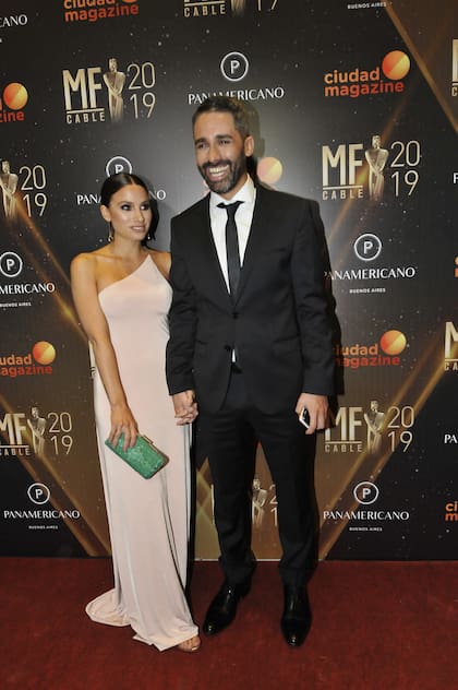 El "Pollo" Álvarez y Tefi Russo expresaron su felicidad por la nominación y por su reciente matrimonio