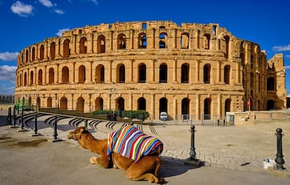 El anfiteatro de El Djem, es también llamado Coliseo de Thysdrus y a veces recibe el nombre de Ksar de la Kahena
Foto: Getty Images