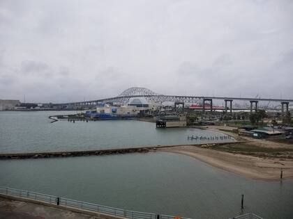 El antiguo Bridge Harbor de Texas será demolido durante el otoño boreal