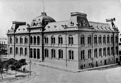 El antiguo edificio de Correos y Telégrafos (1879-1886) hoy es parte de la Casa Rosada