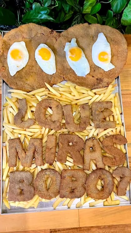 El Antojo retrató la famosa frase de Lionel Messi: "¿Qué mirás bobo?"