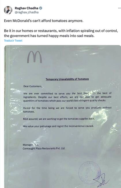 El anuncio con el que justifican la falta de tomates en los restaurantes