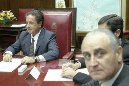 El anuncio de Duhalde generó un problema y un costo fiscal que fue de 11.000 millones de dólares