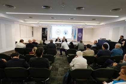 El anunció se hizo en una conferencia de prensa en La Rural