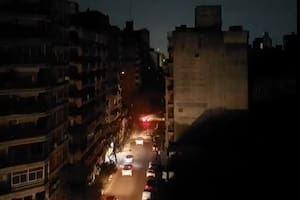 Gran parte de Rosario quedó a oscuras por casi dos horas debido a fallas en terminales eléctricas