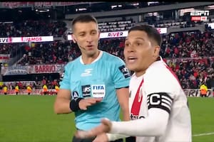 El fuerte cruce entre Juanfer Quintero y Marcos Acuña por una reclamo al árbitro