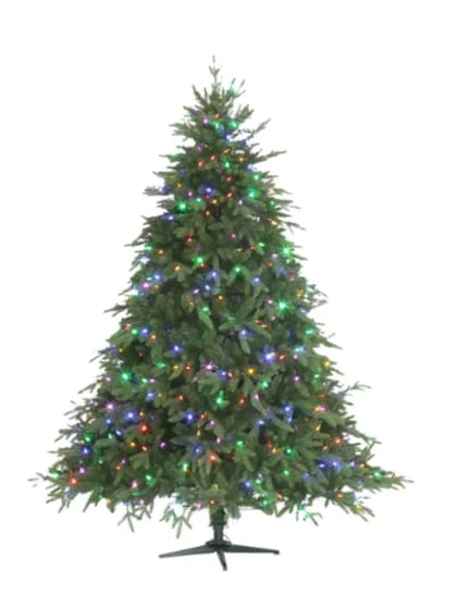 El árbol de Navidad de Home Depot es más costoso que el de Target, pero también es más grande e incluye luces (Home Depot)