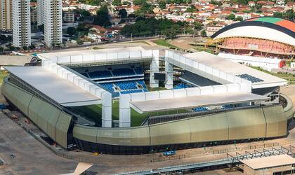El Arena Pantanal, de Cuiabá, fue levantado para el Mundial Brasil 2014; allí, la Argentina cerrará frente a Bolivia su participación en el grupo A, el lunes 28 de junio.