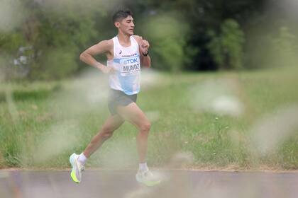 El argentino Eulalio Muñoz fue el único que compitió en la prueba maratón del Mundial