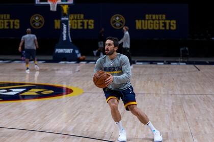 El argentino Facundo Campazzo no tuvo espacio esta vez con Denver