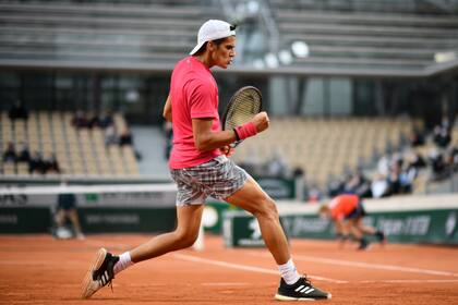 El festejo por un punto ganado ante Benoit Paire; Coria quiere seguir soñando