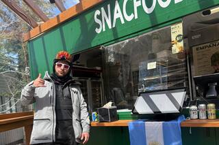Es argentino y abrió un local de empanadas en un reconocido centro de esquí en Aspen
