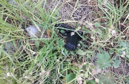 El arma que usaba el delincuente abatido en el allanamiento en Esteban Echeverría