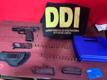 El arma secuestrada al presunto asesino