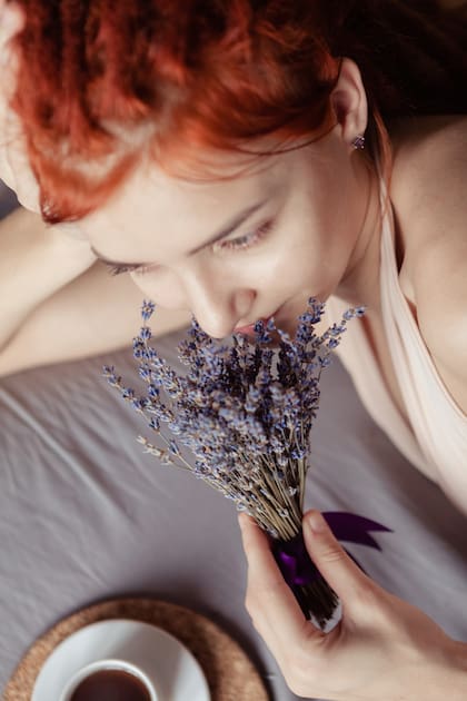 El aroma de la lavanda favorece patrones cerebrales asociados a la relajación profunda