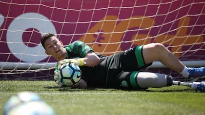 El arquero volvió a atajar