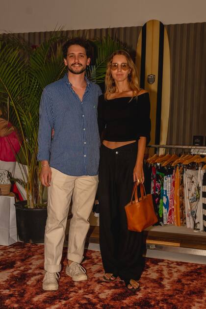 El arquitecto Andrés Henon y la diseñadora de interiores Pilar Gomensoro