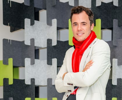 El arquitecto Guillermo Sevillano, socio -junto a Elena Orte- del estudio español SUMA.