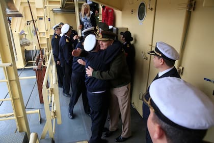 El arribo del buque Almirante Irízar