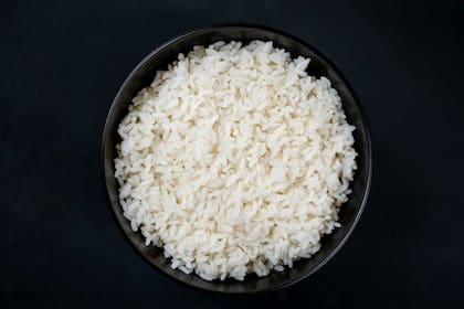 El arroz es un grano lleno de propiedades de la salud y puede mejorarse con solo dos ingredientes