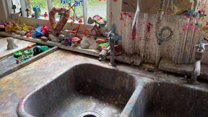 El arte y la creatividad son muy importantes en Summerhill, pero no todos los niños que estudian allí optan por la vía de las artes. "Hemos tenido de todo: científicos, abogados, actores o cajeros de supermercado", asegura Henry Readhead