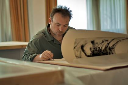 El artista español Miquel Barceló propuso crear un gran mural en una fachada de la Sagrada Familia