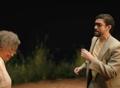 El artista invita a bailar a todo el mundo con su show en el Super Bowl