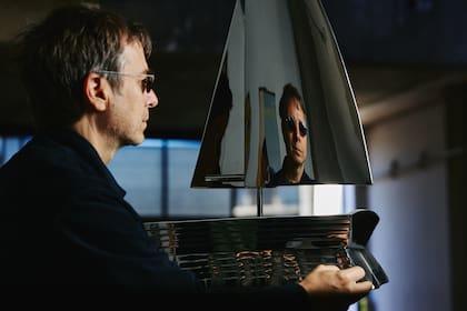 El artista Leandro Erlich, a propósito de su muestra en Torre Macro, Estrategias de la ilusión.
24/09/2025.