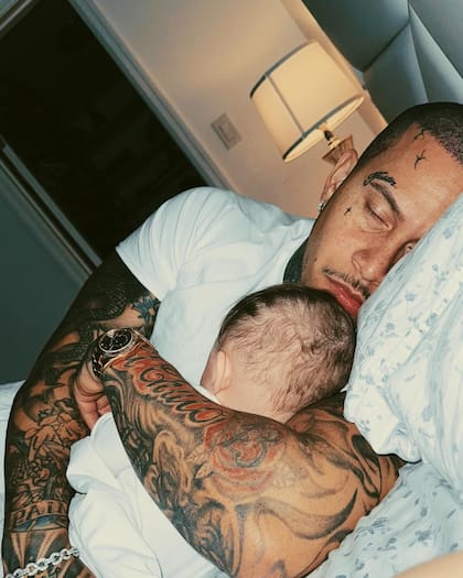El artista recientemente se convirtió en padre de un niño llamado Justin, nacido en junio de 2025