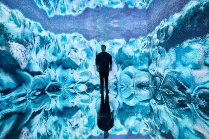 El artista turco Refik Anadol presentó en Art Dubai Glacier Dreams