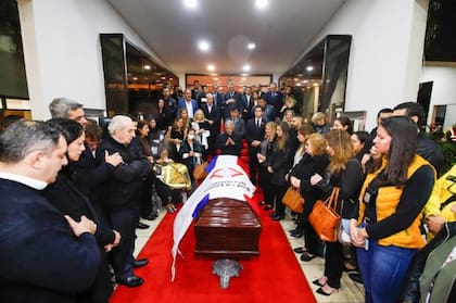 El arzobispo de Asunción, Adalberto Martínez elevó una oración por el eterno descanso del fiscal Pecci; el cuerpo llegó el sábado a Paraguay