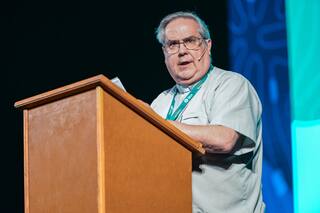 El emotivo mensaje del arzobispo de Córdoba que hizo vibrar en Tecnópolis a empresarios